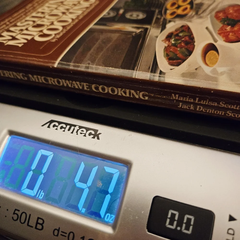Mastering Microwave Cooking Maria Luisa Scott 1979 Bantam Vintage Cookbook PB